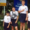 暑過ぎる夏2016！イギリスでスカートを履いた男子中学生現る！